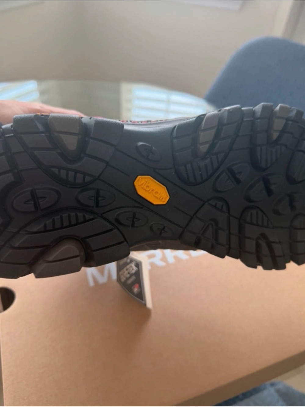 Men’s Moab 3 Mid Waterproof Wide Width - Picture 2 of 5
